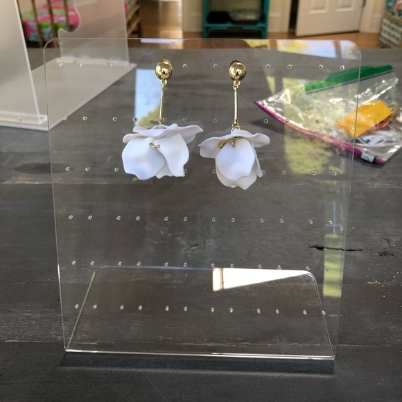 GOLD WHITE DROP EARRINGS - Picture 3 of 3